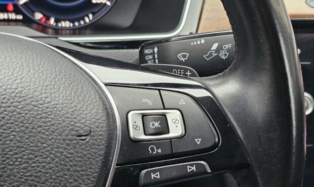 Миниатюра 28 Volkswagen Passat 2017