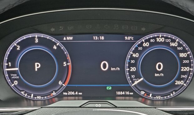 Миниатюра 29 Volkswagen Passat 2017