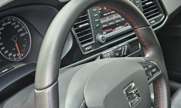 Мініатюра 31 Seat Leon FR Orange 2016
