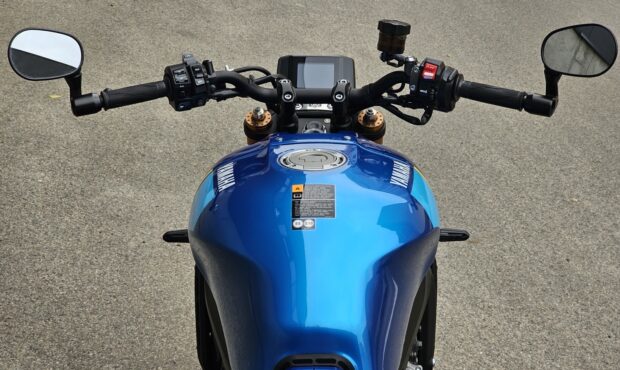 Мініатюра 40 Yamaha XSR 900 2023