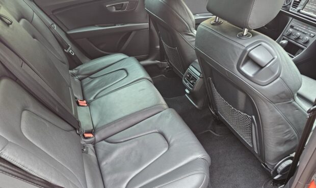 Мініатюра 49 Seat Leon FR Orange 2016