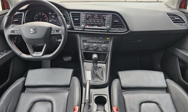 Мініатюра 53 Seat Leon FR Orange 2016