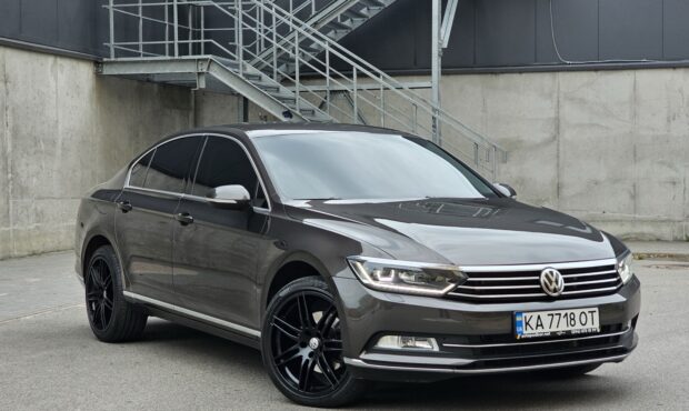 Миниатюра 7 Volkswagen Passat 2017