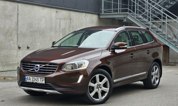 Мініатюра Volvo XC60 2013