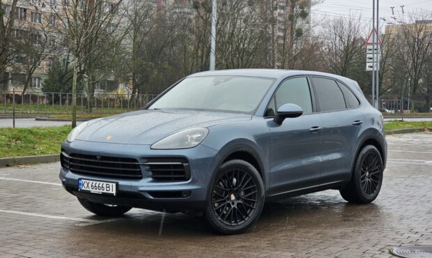 Мініатюра Porsche Cayenne 2018