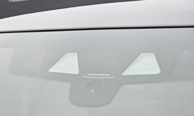 Миниатюра 11 BMW M550i xDrive 2019 4.4