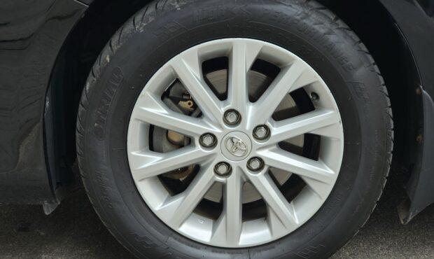 Мініатюра 12 Toyota Camry 2017