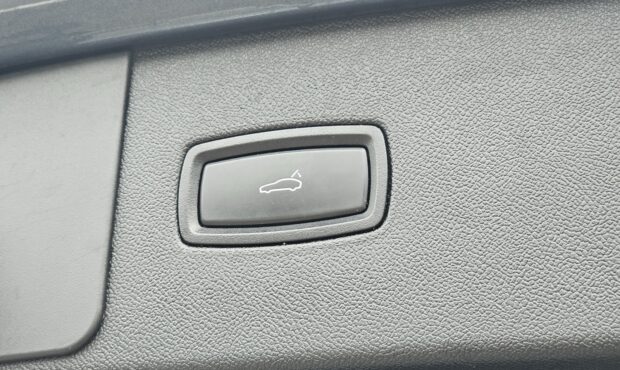 Мініатюра 18 Porsche Cayenne 2018