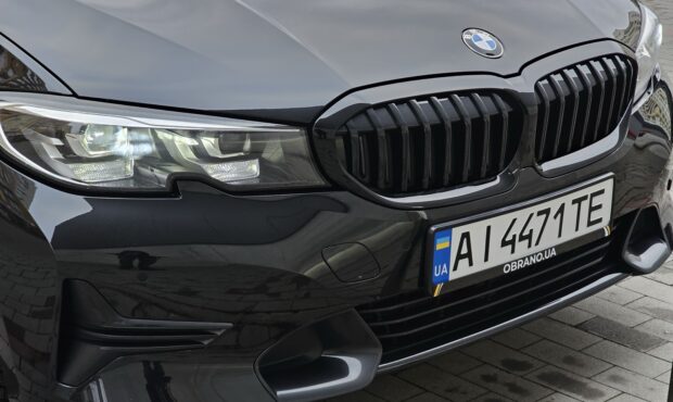 Миниатюра 15 BMW 3 2022/2024