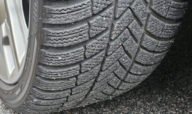 Миниатюра 17 BMW M550i xDrive 2019 4.4