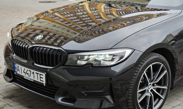 Миниатюра 16 BMW 3 2022/2024