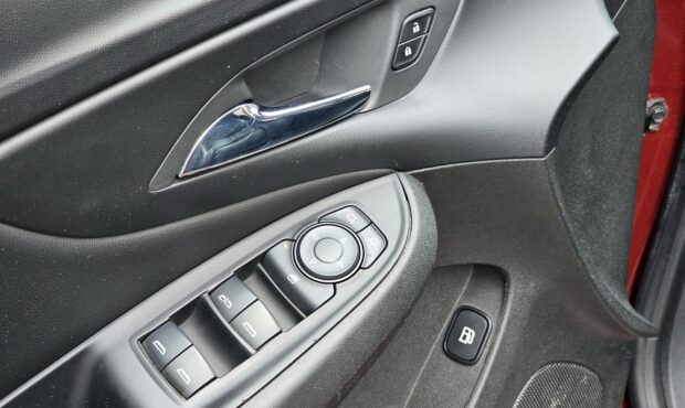 Мініатюра 18 Chevrolet Volt 2016 Plug-in Hybrid