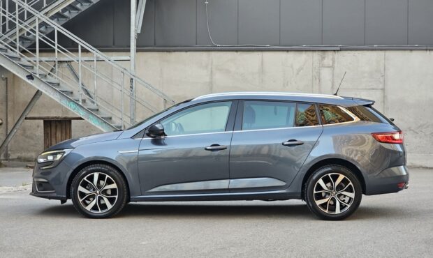 Миниатюра 2 Renault Megane 2018