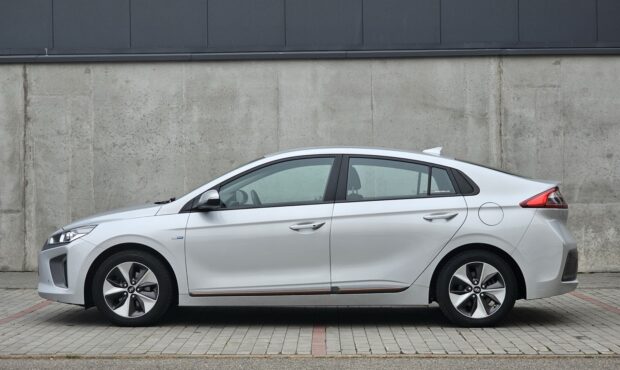 Мініатюра 2 Hyundai Ioniq Electric