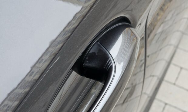 Миниатюра 20 BMW M550i xDrive 2019 4.4