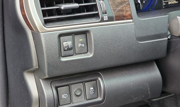 Мініатюра 25 Toyota Camry 2017