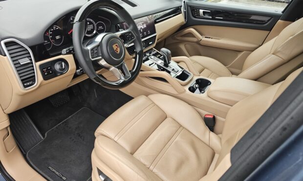 Мініатюра 27 Porsche Cayenne 2018