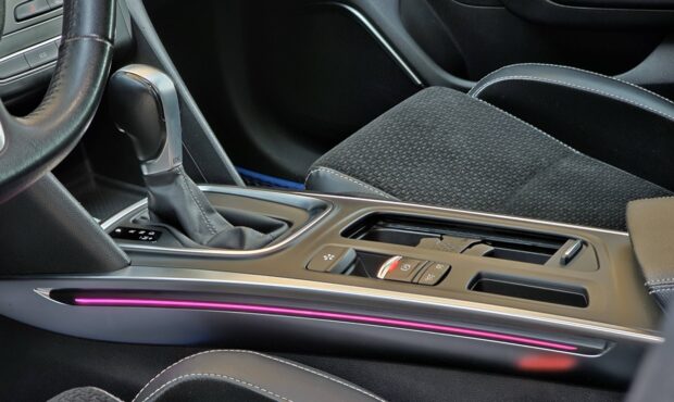 Миниатюра 28 Renault Megane 2018