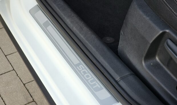 Мініатюра 30 Skoda Octavia Scout 2017