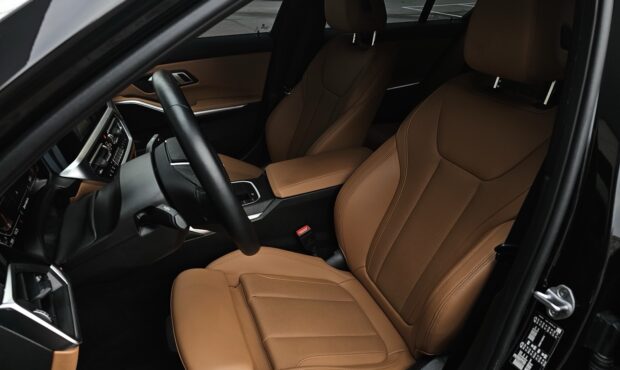 Миниатюра 29 BMW 3 2022/2024