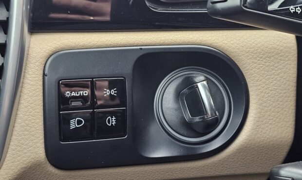 Мініатюра 33 Porsche Cayenne 2018