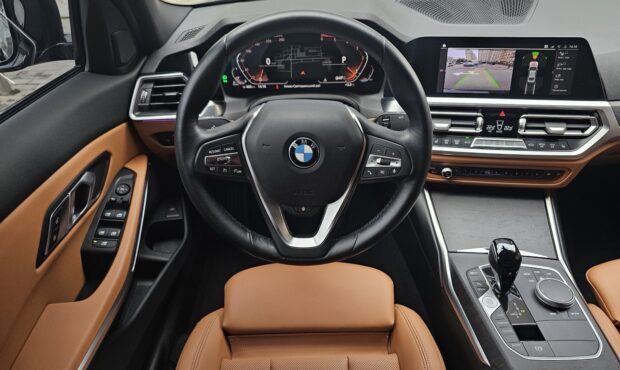 Миниатюра 36 BMW 3 2022/2024
