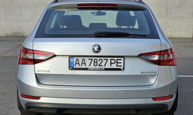 Миниатюра 4 Skoda Superb 2016