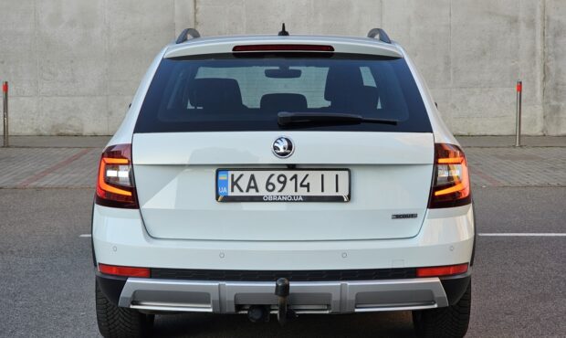 Мініатюра 4 Skoda Octavia Scout 2017