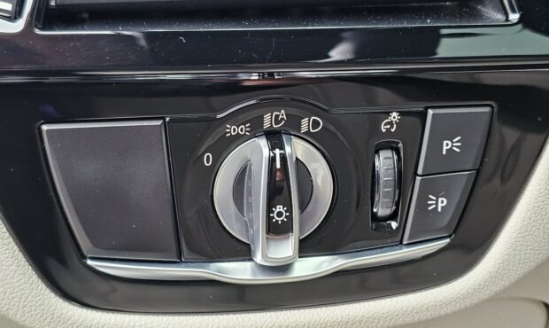 Миниатюра 44 BMW M550i xDrive 2019 4.4