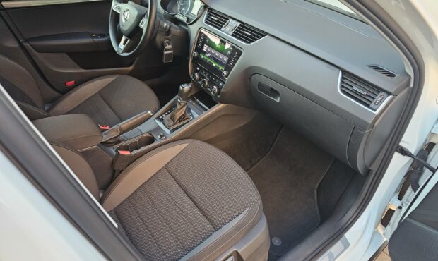 Мініатюра 47 Skoda Octavia Scout 2017