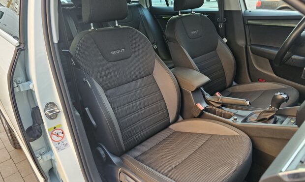 Мініатюра 48 Skoda Octavia Scout 2017