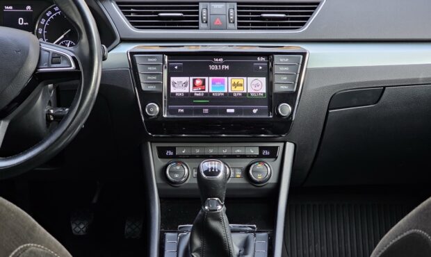 Миниатюра 44 Skoda Superb 2016