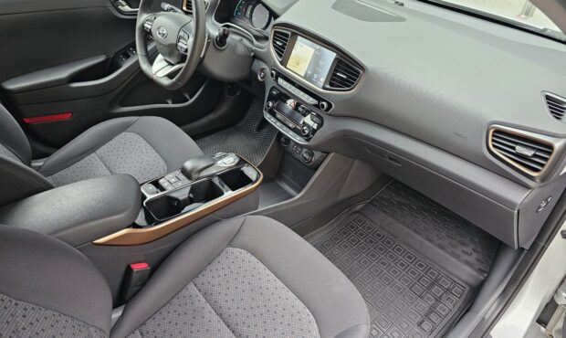 Мініатюра 42 Hyundai Ioniq Electric