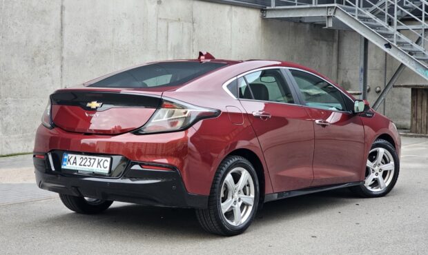 Мініатюра 5 Chevrolet Volt 2016 Plug-in Hybrid