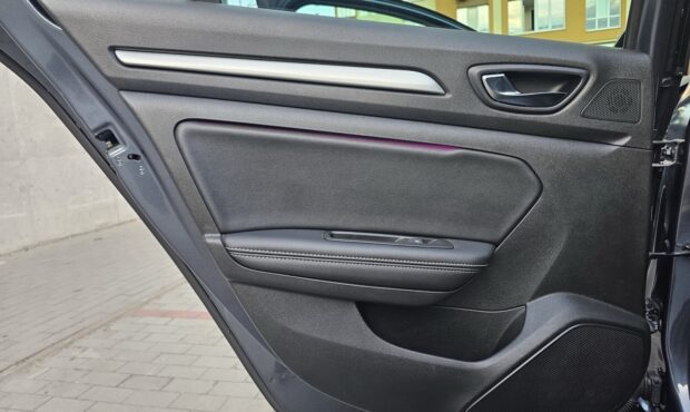 Миниатюра 51 Renault Megane 2018