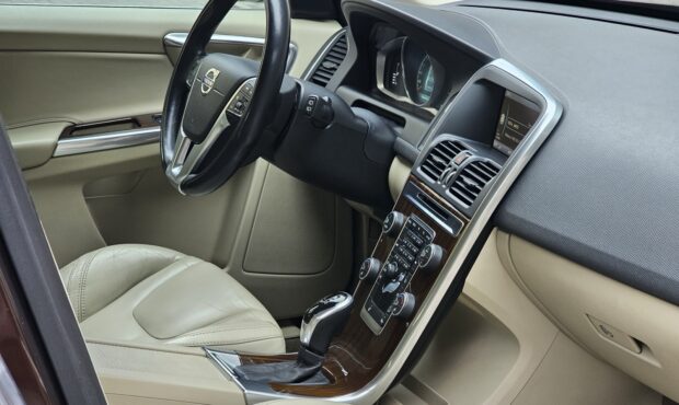 Мініатюра 58 Volvo XC60 2013