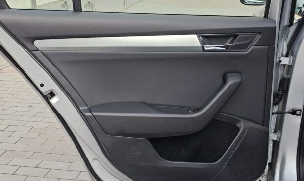 Миниатюра 59 Skoda Superb 2016