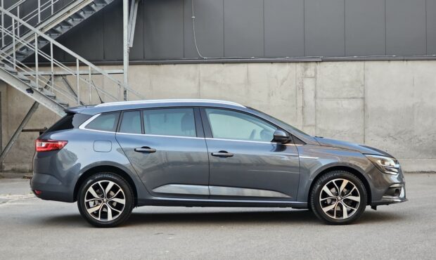 Миниатюра 6 Renault Megane 2018