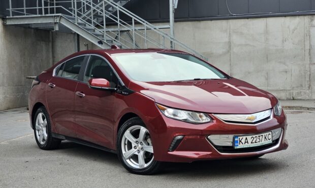 Мініатюра 7 Chevrolet Volt 2016 Plug-in Hybrid