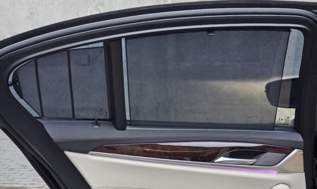 Миниатюра 77 BMW M550i xDrive 2019 4.4