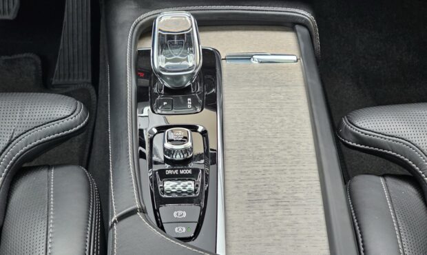 Мініатюра 72 Volvo XC90 2021