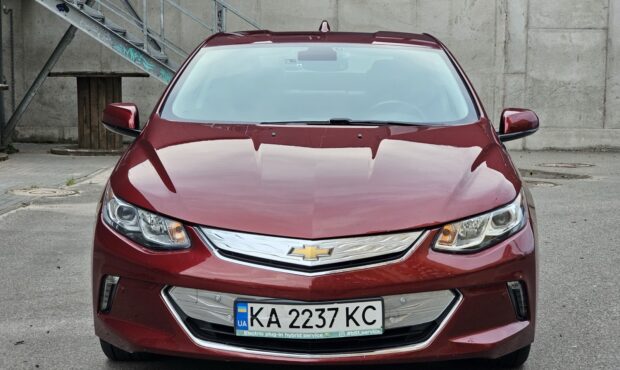 Мініатюра 8 Chevrolet Volt 2016 Plug-in Hybrid