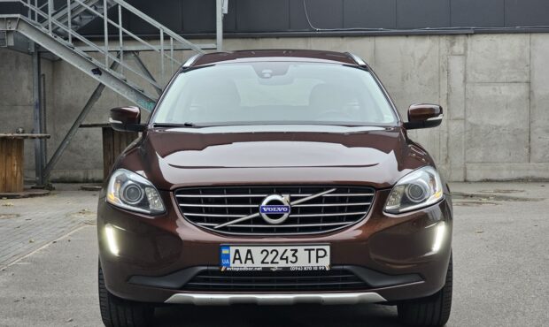 Мініатюра 8 Volvo XC60 2013