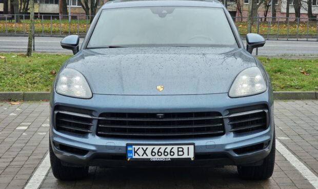 Мініатюра 8 Porsche Cayenne 2018
