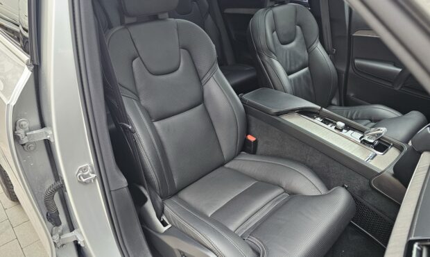 Мініатюра 80 Volvo XC90 2021