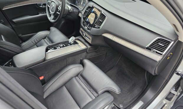 Мініатюра 82 Volvo XC90 2021