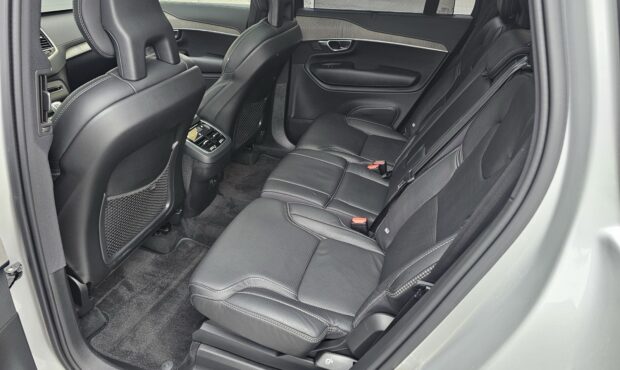 Мініатюра 94 Volvo XC90 2021