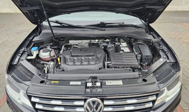 Миниатюра 11 Volkswagen Tiguan 2019