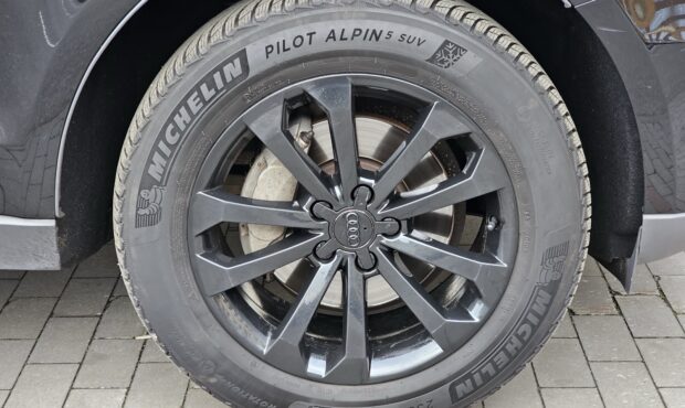 Мініатюра 13 Audi Q5 2015