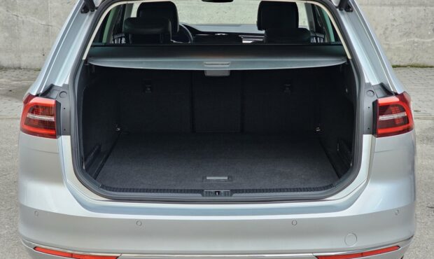 Миниатюра 15 Volkswagen Passat 4Motion 2.0d 2017